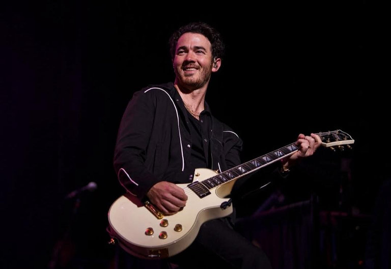 Kevin Jonas Umumkan Tanggal Rilis Single Solo Perdana ‘Changing’
