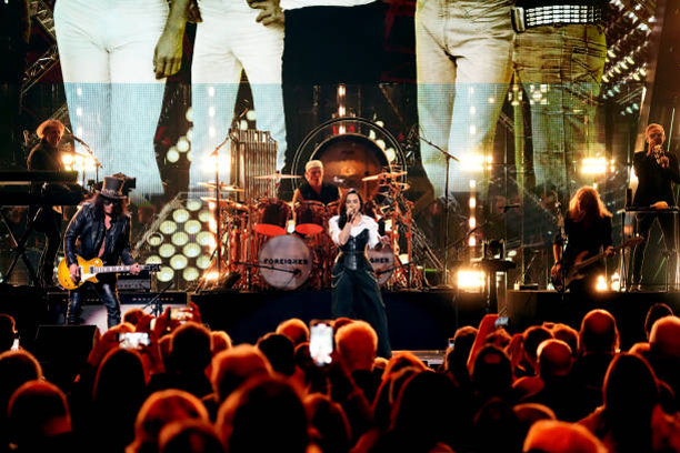 Demi Lovato Kembali ke Panggung untuk Satu Malam di L.A.: “Aku Rindu Melihat Wajah Kalian”