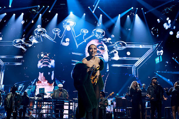 Ramai Kritik Tour Opener, Doja Cat Beri Respons Keras ‘You Are the Watcher’