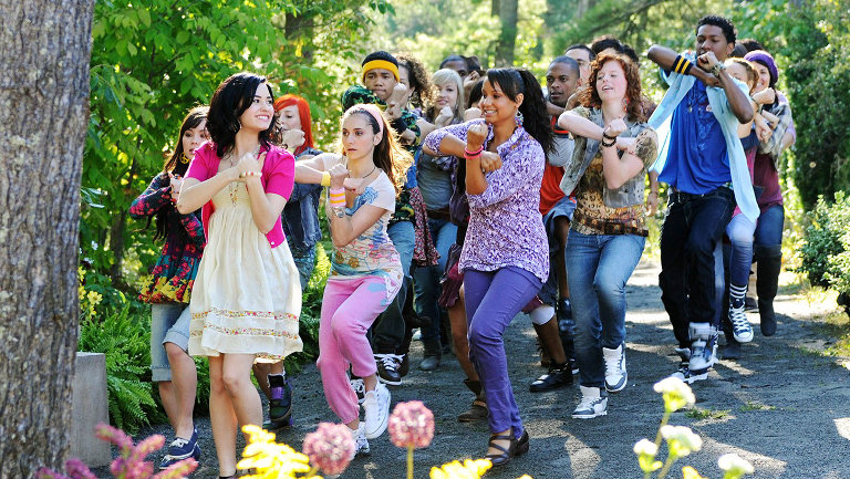 Kisah Demi Lovato di Balik Layar Disney, Mengaku Bersikap Buruk Karena Merasa Sengsara