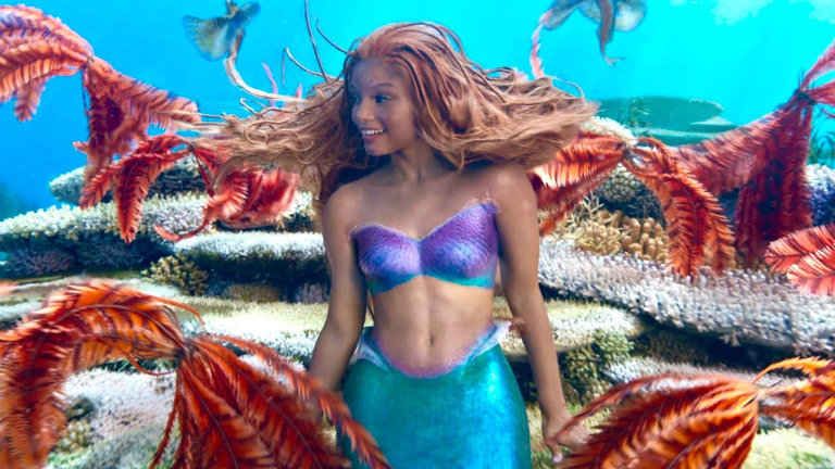 Usai Kontroversi The Little Mermaid, Halle Bailey Ungkap Cara Menghadapi Hujatan Publik
